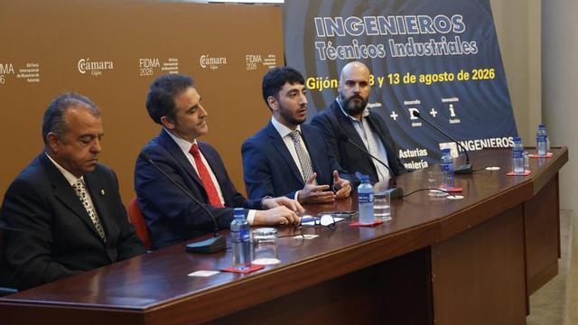 Por la izquierda, Carlos Gutiérrez, José Antonio Galdón, Óliver Martín Dostert y Carlos Ceferino Díaz. | ÁNGEL GONZÁLEZ