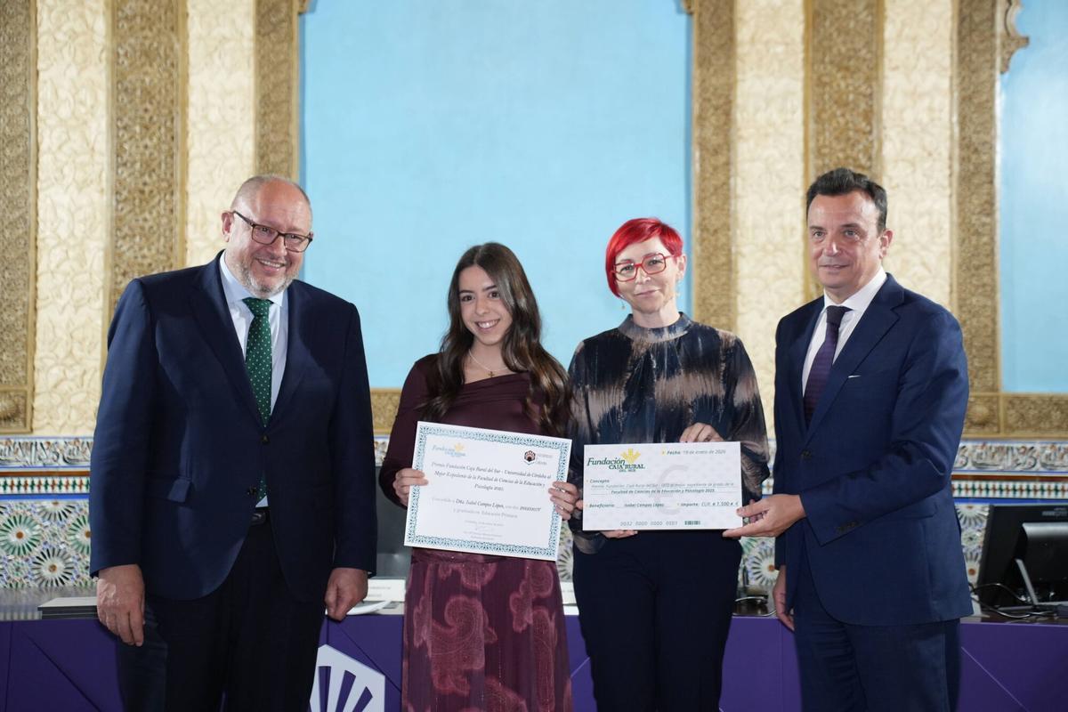 La UCO y Caja Rural del Sur premian a los mejores expedientes de grado ...