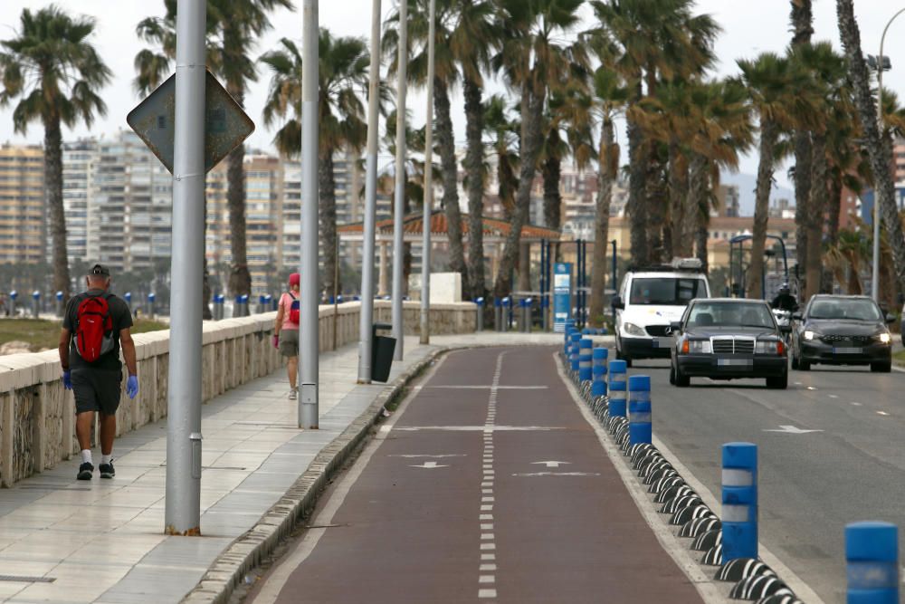 Este lunes ha tenido que reabrirse al tráfico rodado el paseo marítimo Pablo Ruiz Picasso, a pesar de que la pasada semana el Ayuntamiento de Málaga decretaba su cierre durante el tiempo que se mantuviese el estado de alarma.