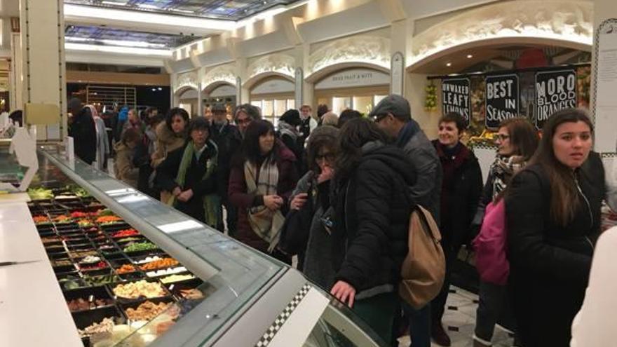 Un moment de la visita a Londres dels botiguers de Cardona i Solsona