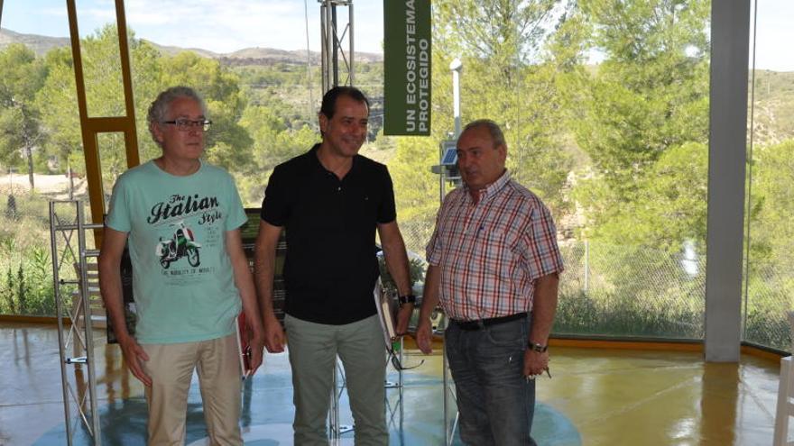 La ediles de Medio Ambiente y Turismo visitaron el centro.