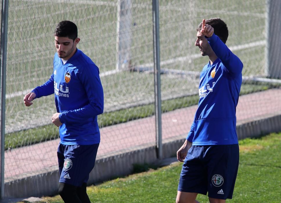 El balón de la Europa League en el entrenamiento