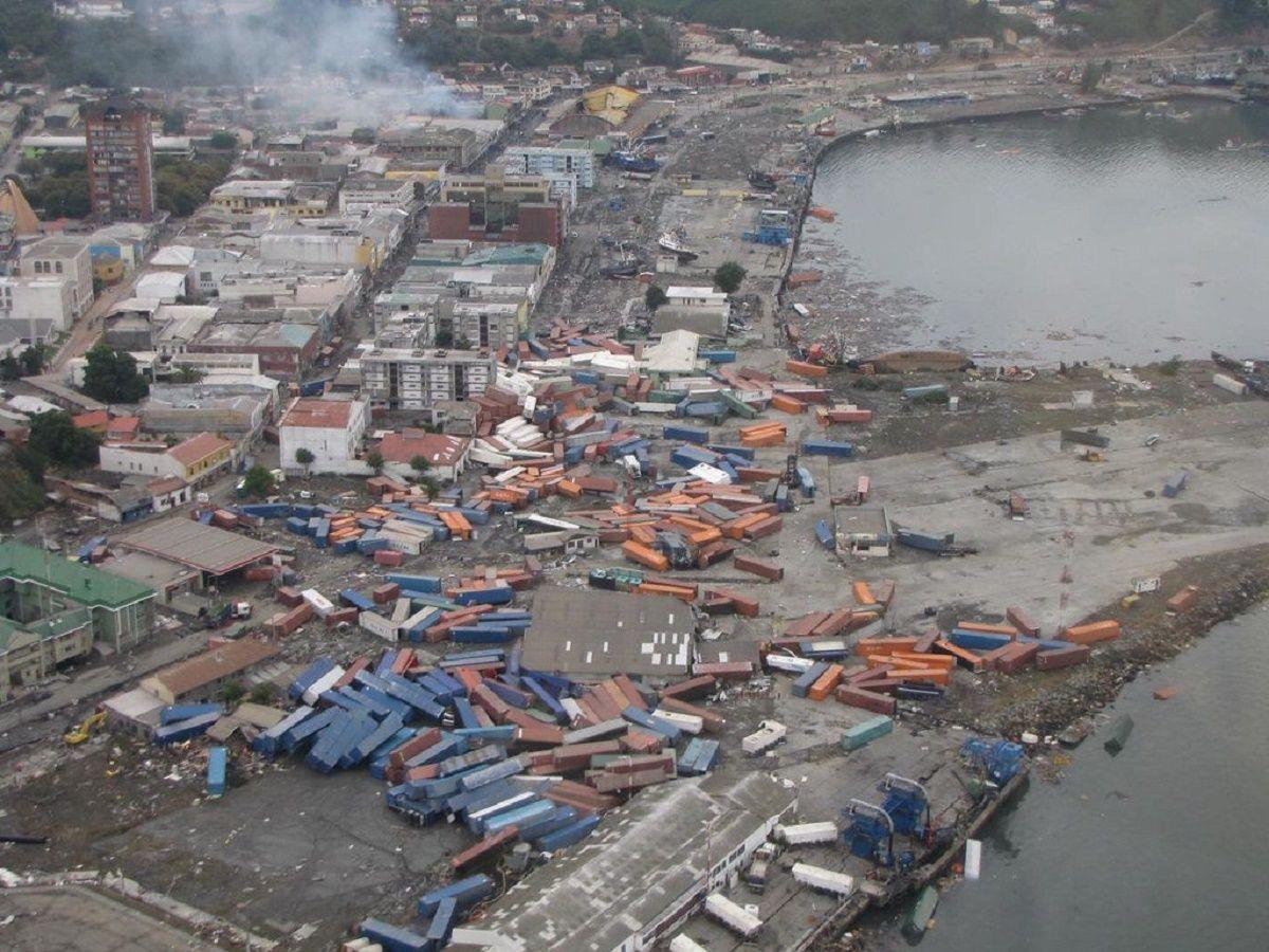 Las secuelas de un tsunami en 2010 en Chile, que fue analizado en un nuevo estudio. Las alertas tempranas a partir del análisis de los campos magnéticos generados por los tsunamis podrían preparar mejor las áreas costeras para desastres inminentes Las secuelas de un tsunami en 2010 en Chile, que fue analizado en un nuevo estudio. Las alertas tempranas a partir del análisis de los campos magnéticos generados por los tsunamis podrían preparar mejor las áreas costeras para desastres inminentes