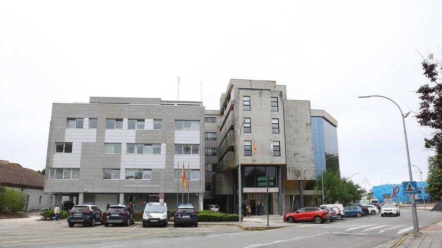 Investigan la aparición de billetes falsos en un comercio de Vilagarcía