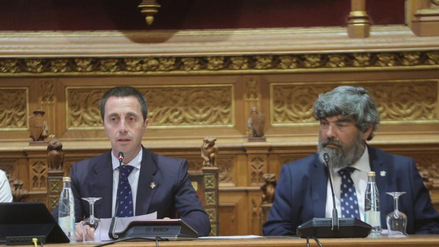 Tensión contenida entre Galmés y Bestard en el primer pleno del Consell tras el escándalo por el uso privado de coches oficiales