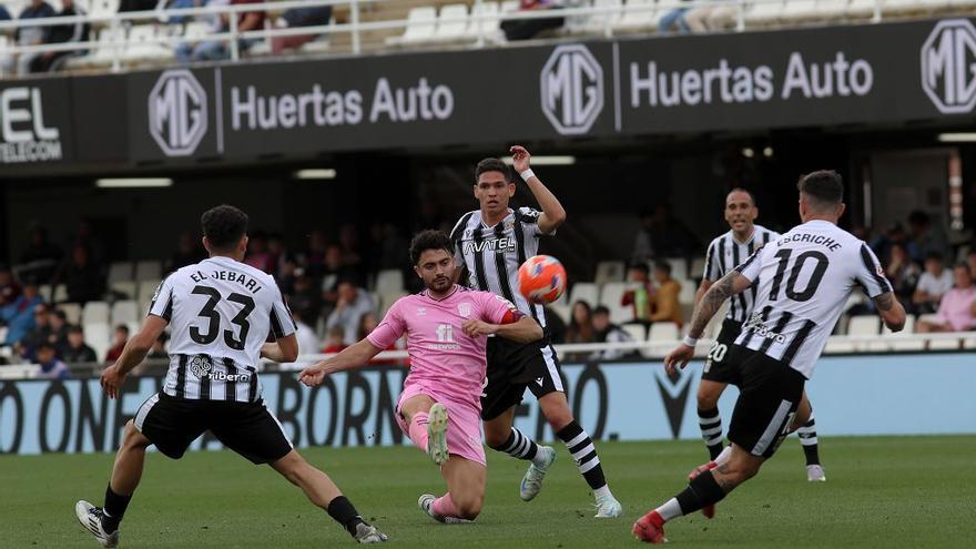 Todas las imágenes del encuentro entre el FC Cartagena y el Eldense