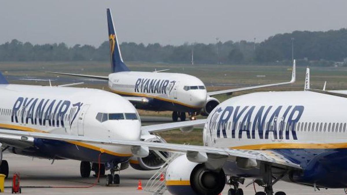 Varias aeronaves de Ryanair