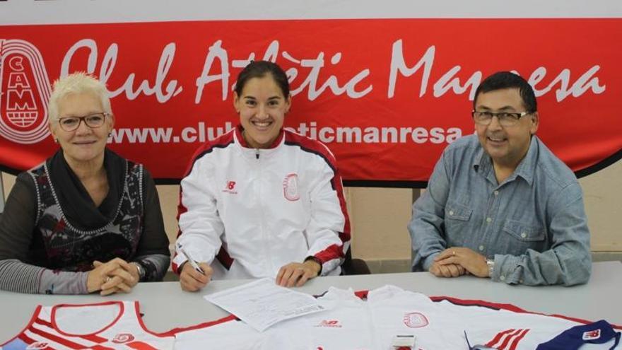 La presidenta del CAM, Mercè Rosich, Rosa Morató i el vicepresident, Manel Molera.