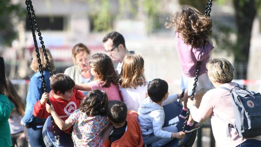 Sánchez avanza que los menores de 13 podrán salir a &quot;oxigenarse&quot; a partir del 27