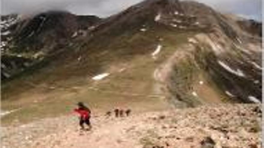 La creu torna al cim del Gra de Fajol