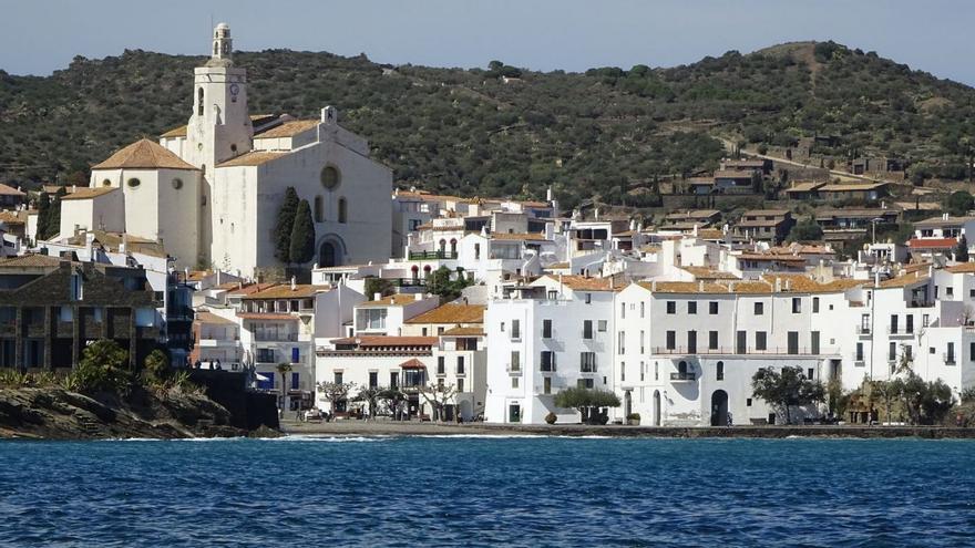 Cadaqués no donarà noves llicències d&#039;habitatges d&#039;ús turístic durant un any