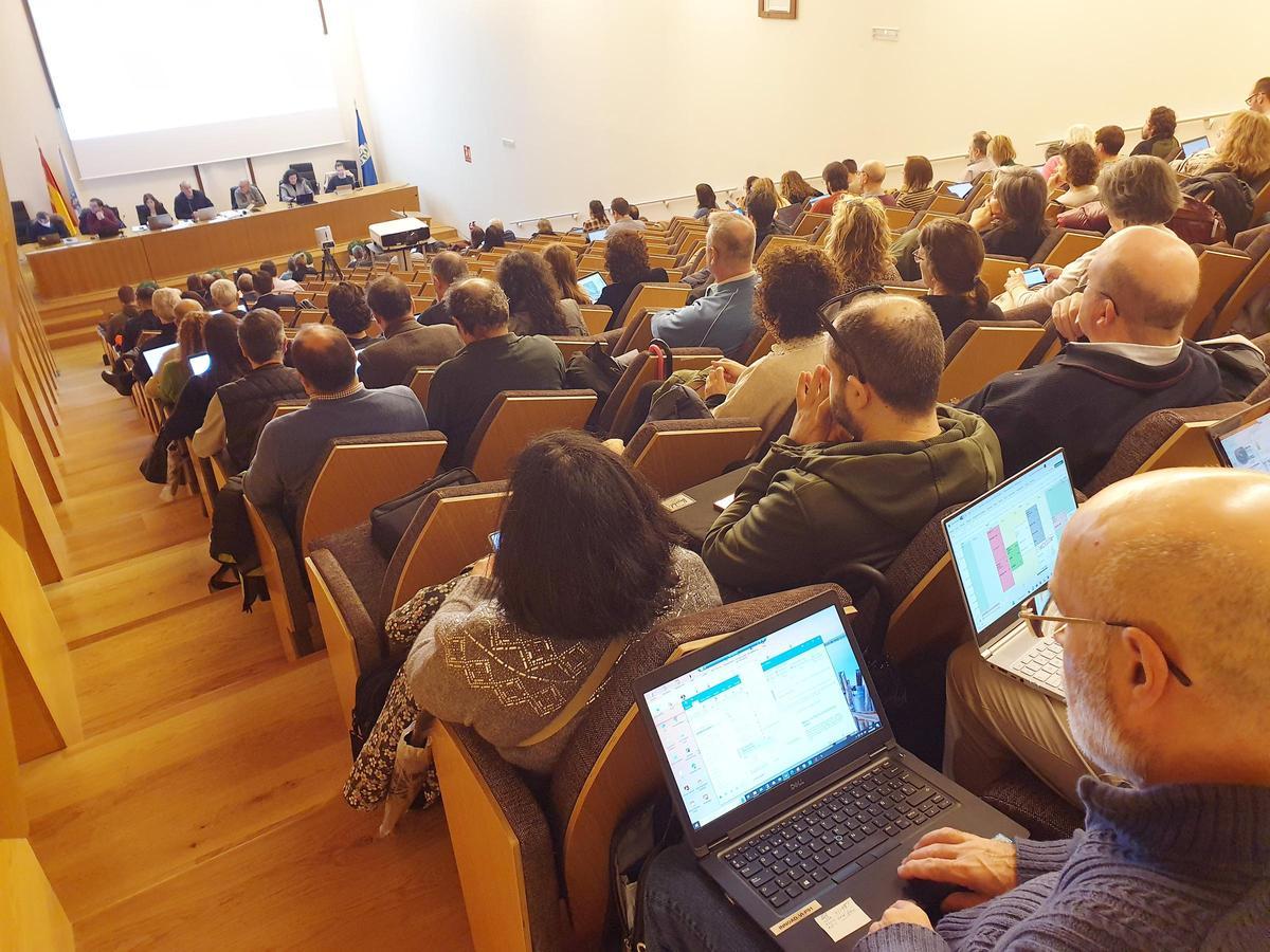 Asistentes a un Claustro celebrado en el campus de Vigo.