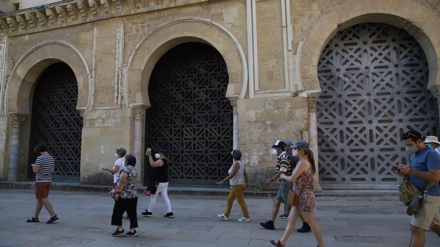 Bellido entiende que el futuro de la segunda puerta de la Mezquita está ligado a la restauración de la fachada norte