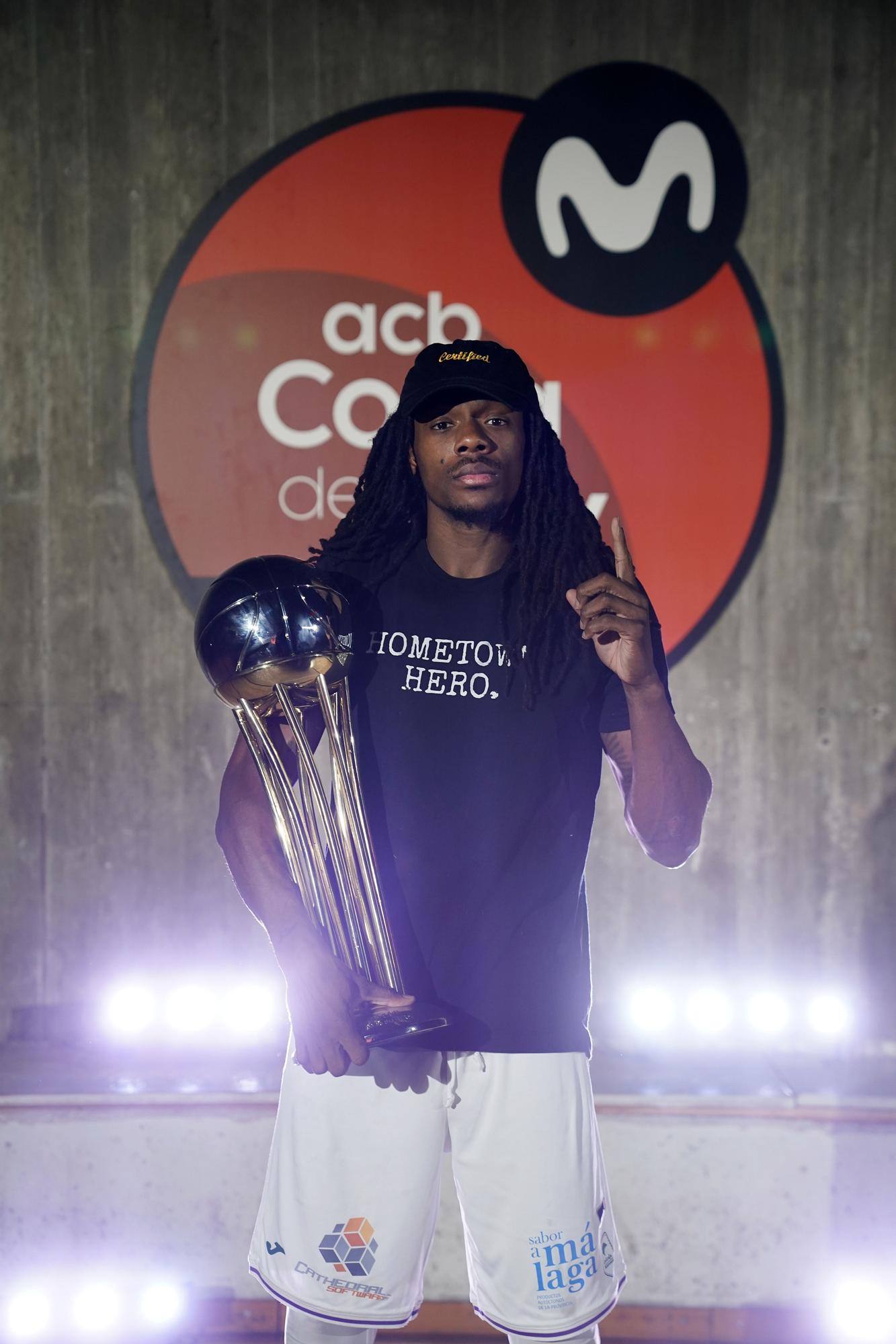 Unicaja: Los campeones de la Copa del Rey posan con el trofeo