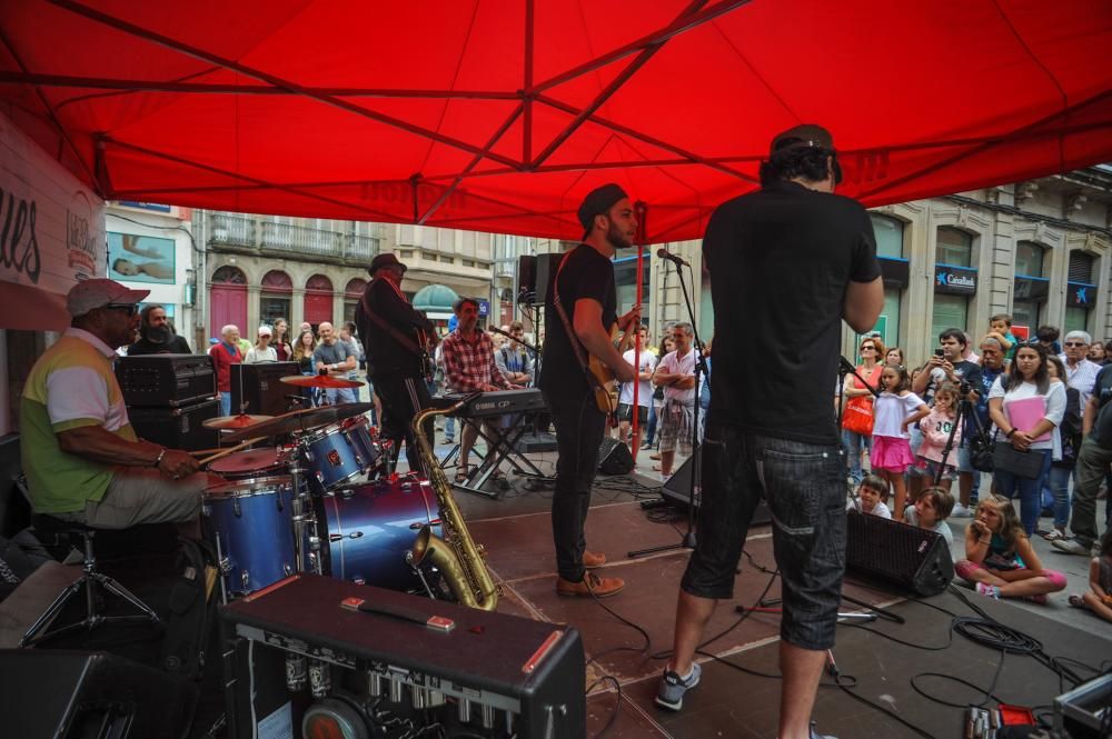 Vilagarcía se mueve a ritmo de blues