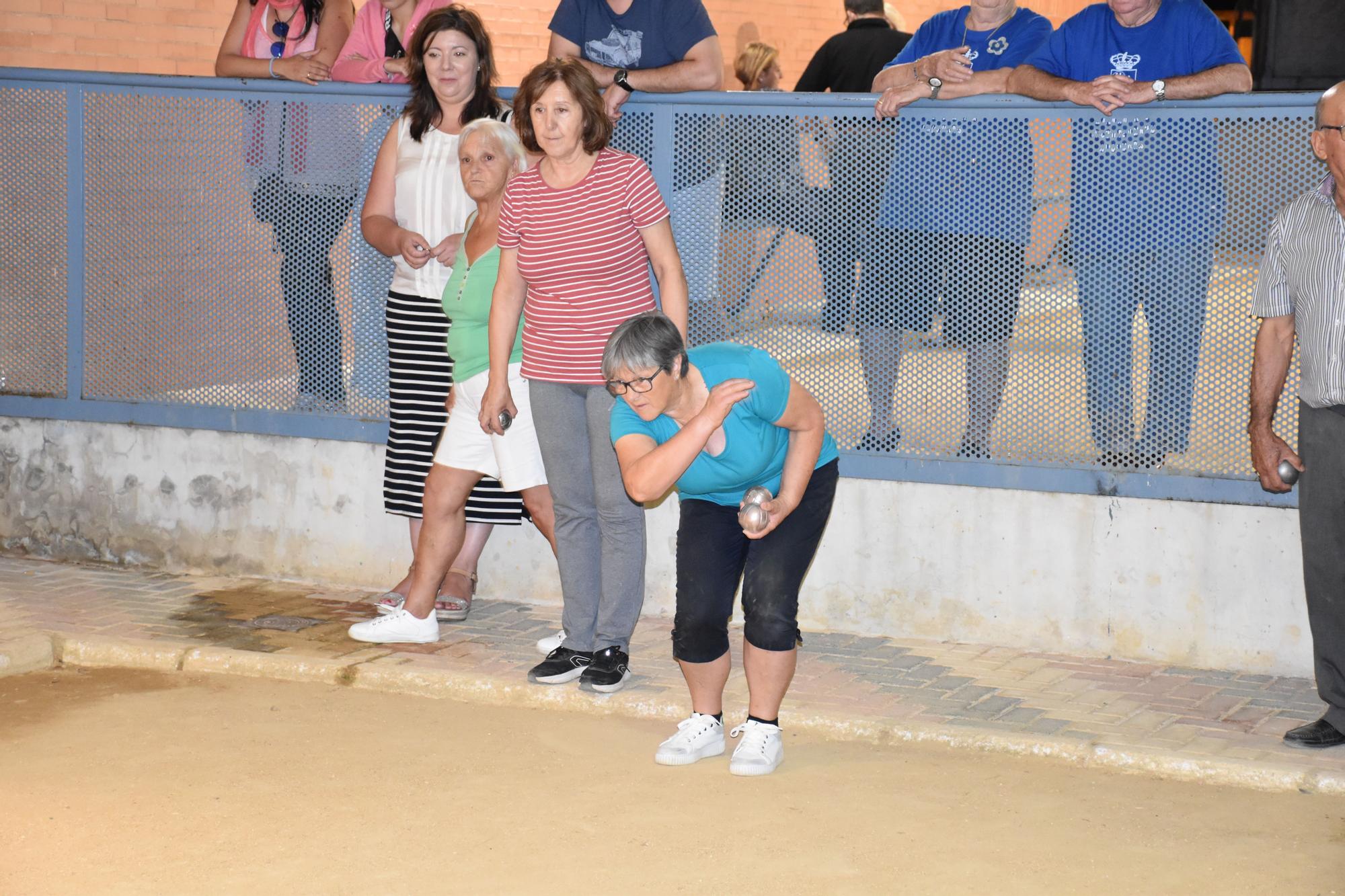 Celebración del campeonato de petanca durante una anterior edición de La Noche en Blanco en San Vicente de Alcántara.