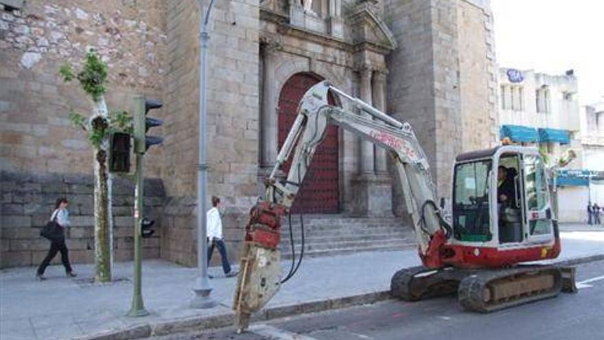 La iglesia de Santiago recibe 20.000 € para su conservación