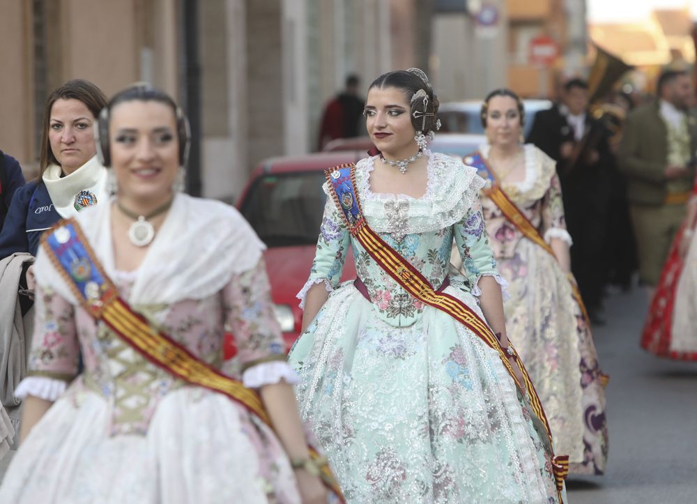 Visita de cortesía a las fallas del Port de Sagunt