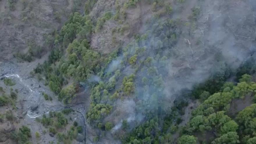 Embarque de los EIRIF de La Gomera en el helicóptero MI-61 para actuar en incendio de la Caldera de Taburiente