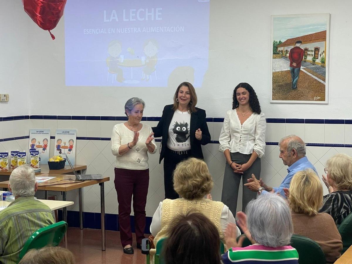 Presentación en el Ayuntamiento de Córdoba de los talleres de hábitos de vida saludable dirigidos a más de 600 mayores.