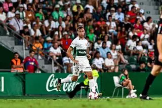 Resumen, goles y highlights del Elche 0 - 1 Huesca de la jornada 1 de LaLiga Hypermotion