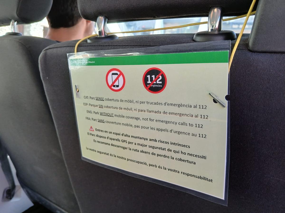 Carteles informativos en los taxis de montaña.