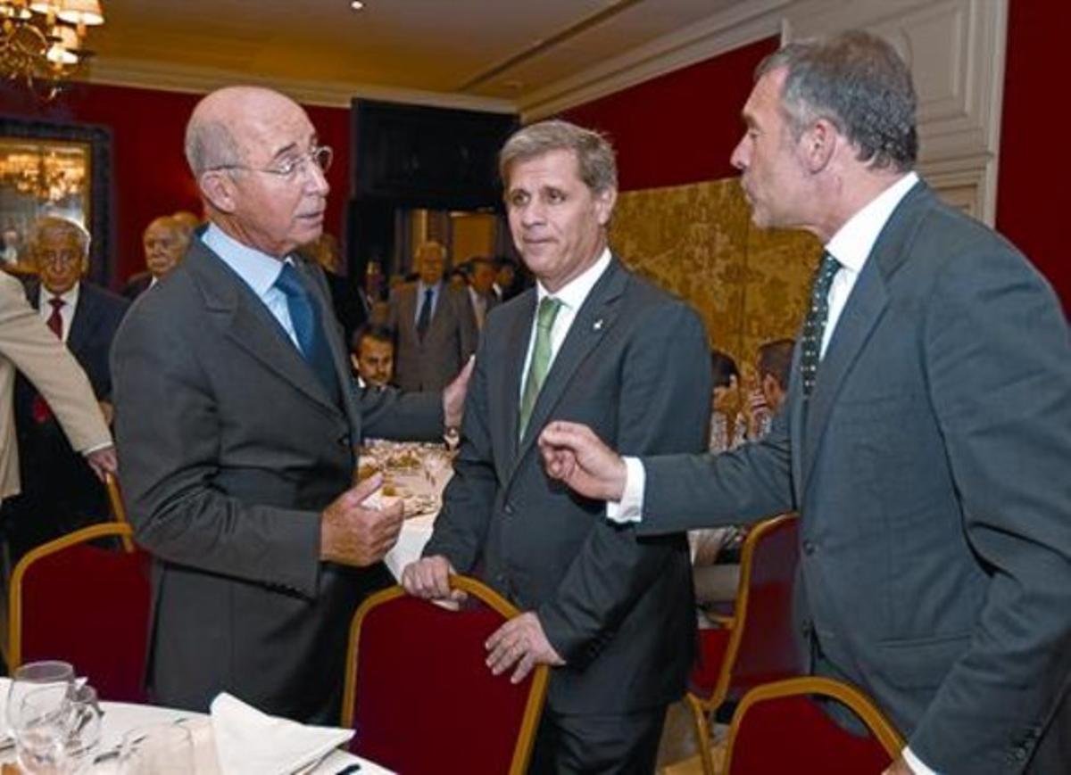 Amb l’alcaldableD’esquerra a dreta, Maristany, Fernández Díaz i García-Nieto, ahir, a l’Ecuestre. Amb l’alcaldableD’esquerra a dreta, Maristany, Fernández Díaz i García-Nieto, ahir, a l’Ecuestre.