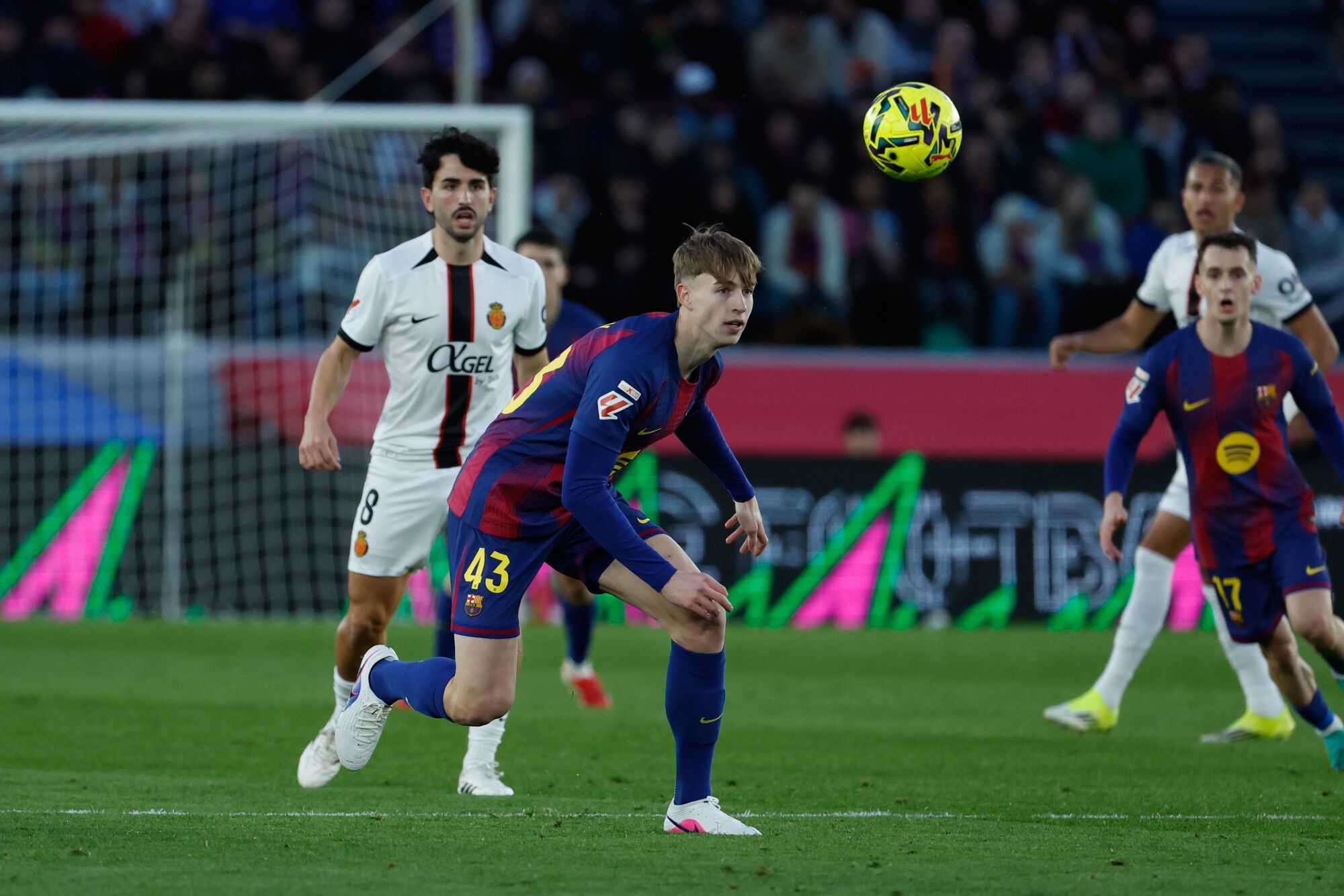 Lo que no se vio del Barça - Mallorca: De la broma de Flick con Tommy Marqués al gesto estratégico con Lamine