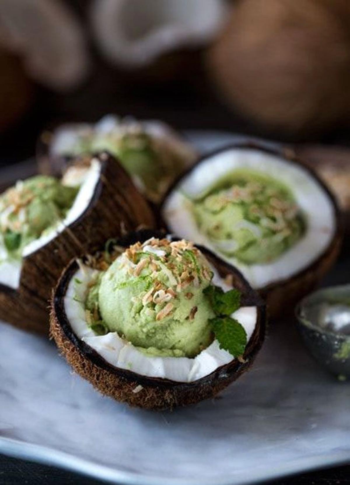 Helado light de coco y aguacate, receta de Pinterest