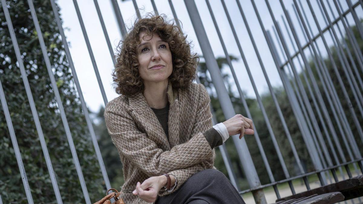 Agnès Marquès, fotografiada als jardins del Turó Park.