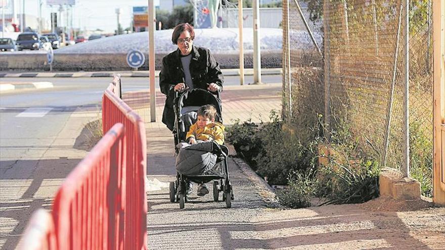 La ciudad asume acabar la acera de la avenida Castelló al fracasar un PAI