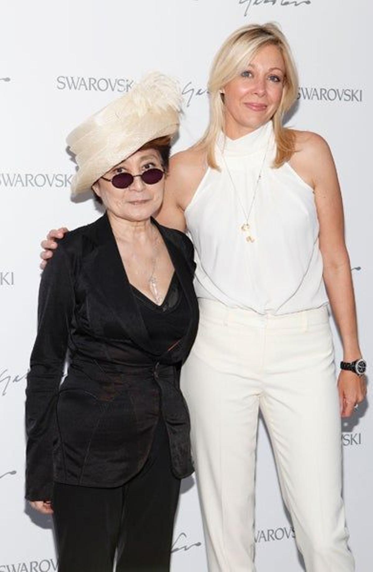 Yoko Ono y Nadja Swarovski
