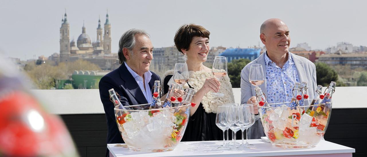 Jesús Mur, Eva Armisén y Luis Nozaleda, durante la presentación.