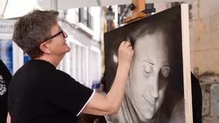 Creación en vivo: el Día Mundial del Arte llena de pinceles y color las plazas de Córdoba