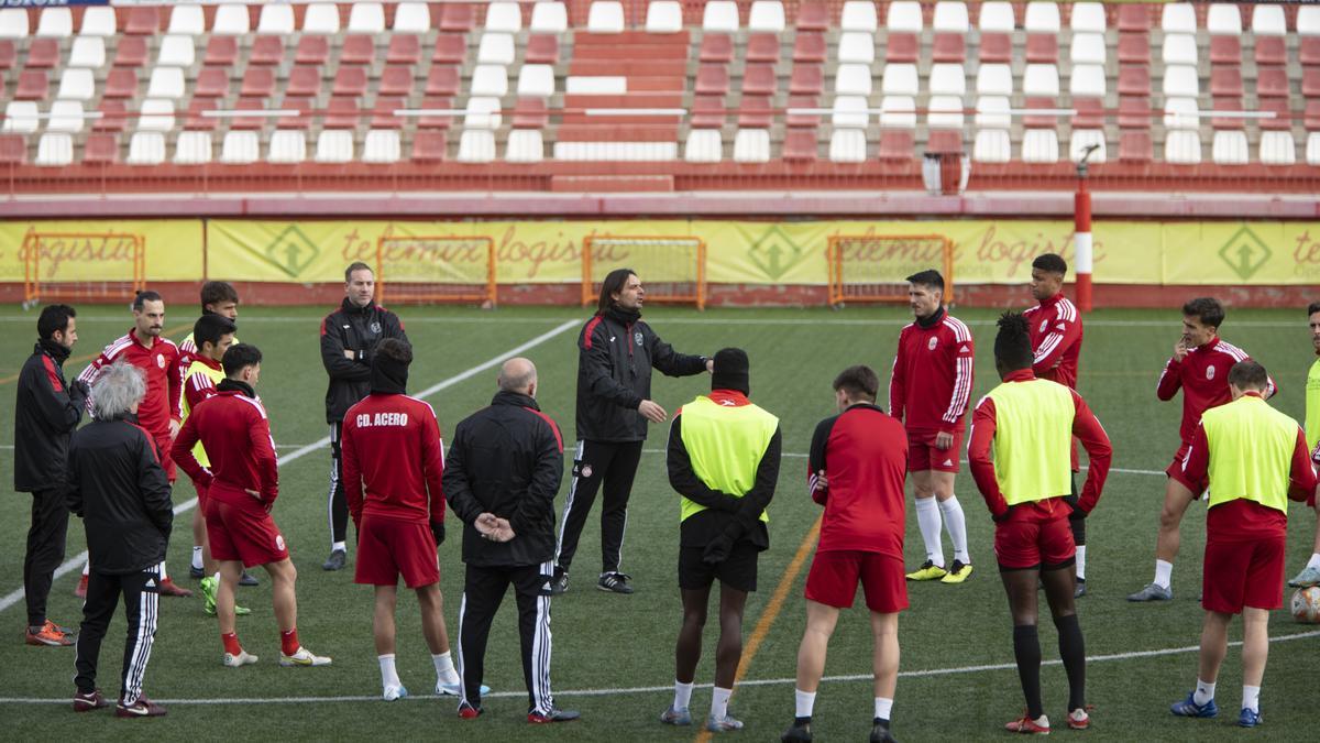 Un entrenamiento del Acero