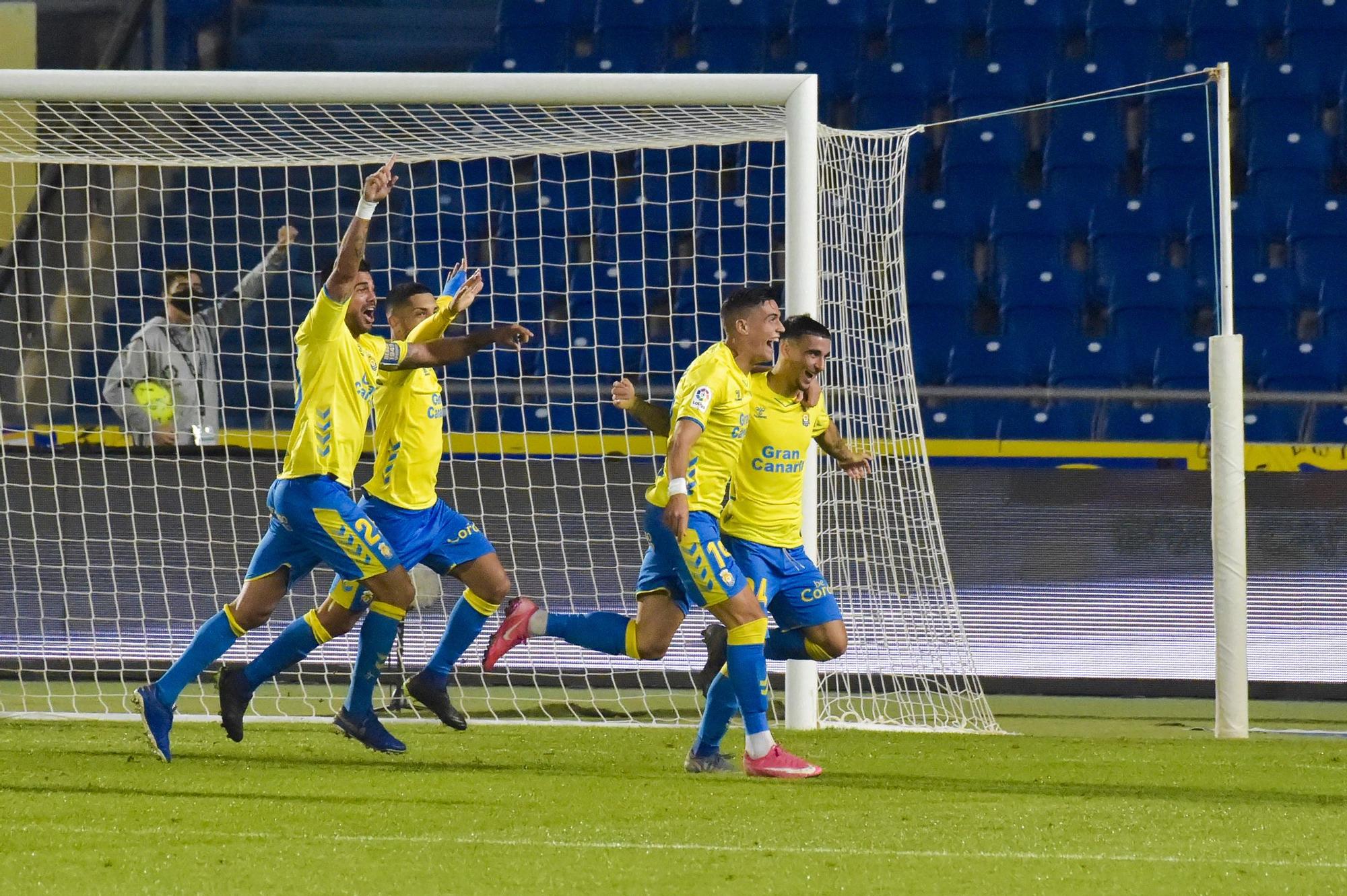 El partido del derbi UD Las Palmas - CD Tenerife, en imágenes