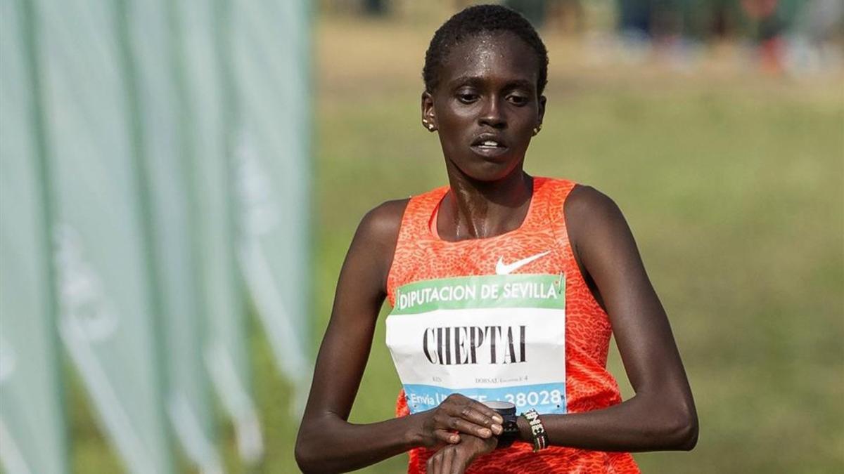 Irene Cheptoi, campeona mundial de cross en Kampala