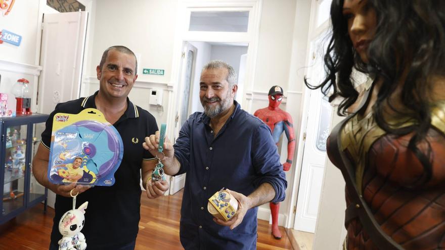 Eolo Toys, la empresa gijonesa que fabrica cometas, videojuegos y juguetes de superhéroes: "Apostamos por Estados Unidos, tiene un potencial bestial"