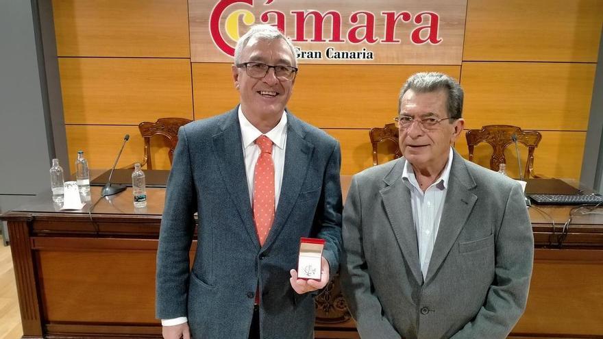 La Cámara de Comercio de Gran Canaria concede su Medalla de Plata a Salvador Miranda