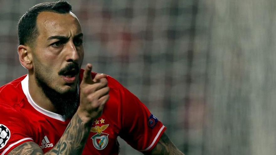 Mitroglou celebra su tanto al Dortmund.