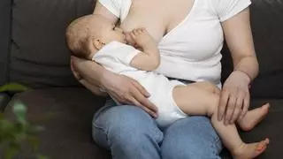 Otros beneficios de la lactancia materna (recomendad por la OMS hasta el año) para el bebé... y para las madres