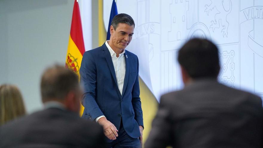 Sánchez considera que la sociedad catalana quiere &quot;reencontrarse con el resto de hermanos que tiene en España&quot;