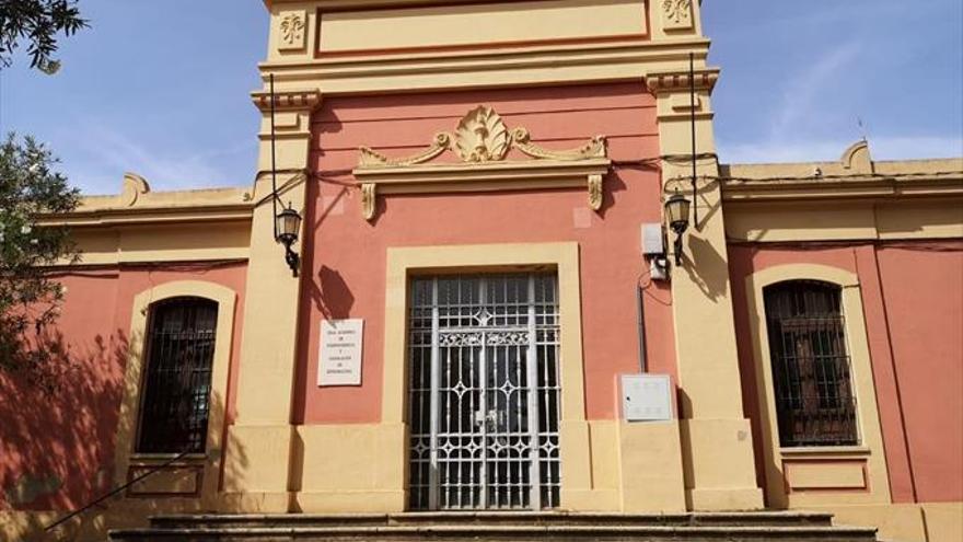 La biblioteca y el archivo municipal no se trasladarán al antiguo Palacio de Justicia