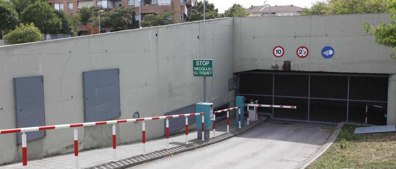 Un dels accessos a l’aparcament soterrat del sector del Güell, recuperat per l’Ajuntament