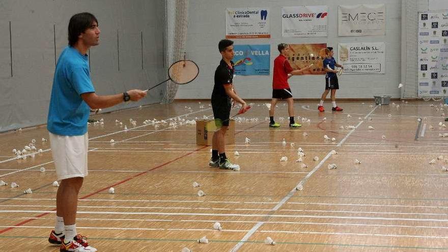 Un momento de un campus deportivo organizado en verano por el equipo estradense. // Bernabé