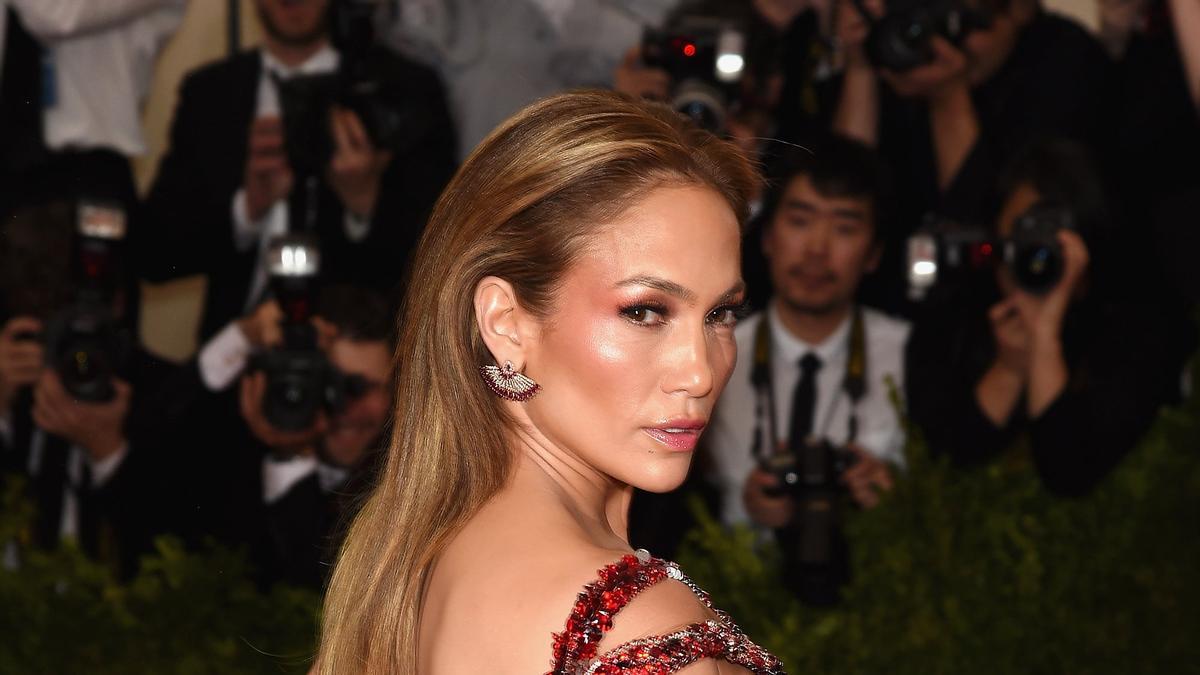 &quot;China: Through The Looking Glass&quot; Costume Institute Benefit Gala - Arrivals