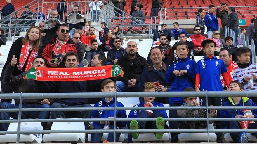 El Real Murcia de Aira pide un nuevo voto de confianza a todos los indecisos