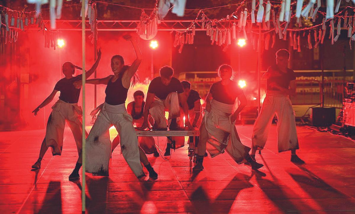 El Festival Internacional de Teatro de Calle (FITCarrer) cuenta siempre con una importante respuesta del público.