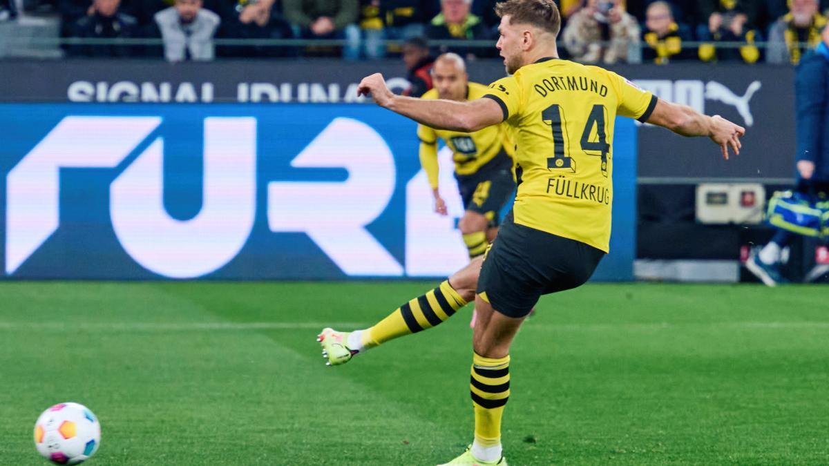 El Dortmund salvó la papeleta