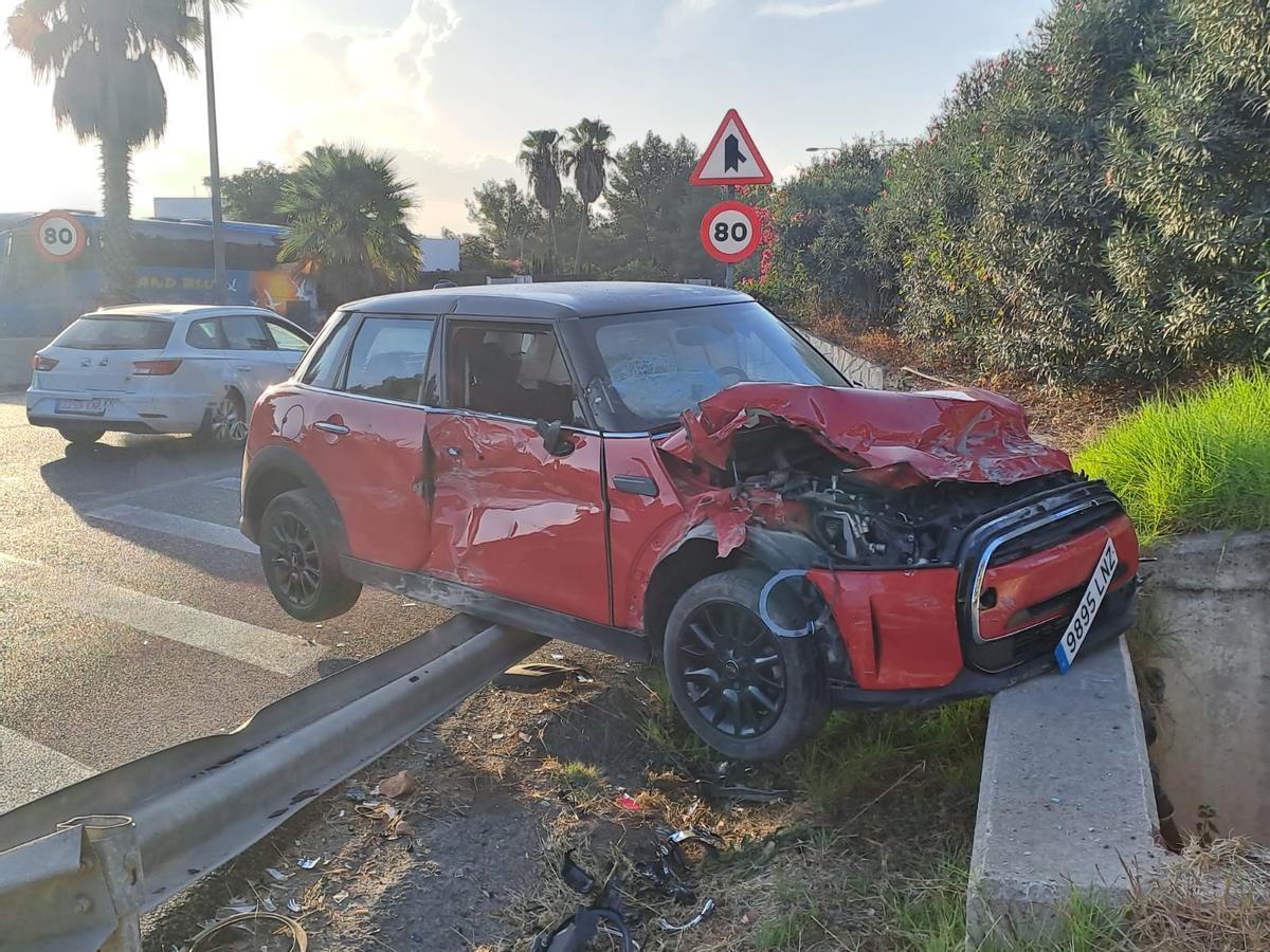 Estas son todas las fotos del accidente de tráfico cerca de Sant Rafel